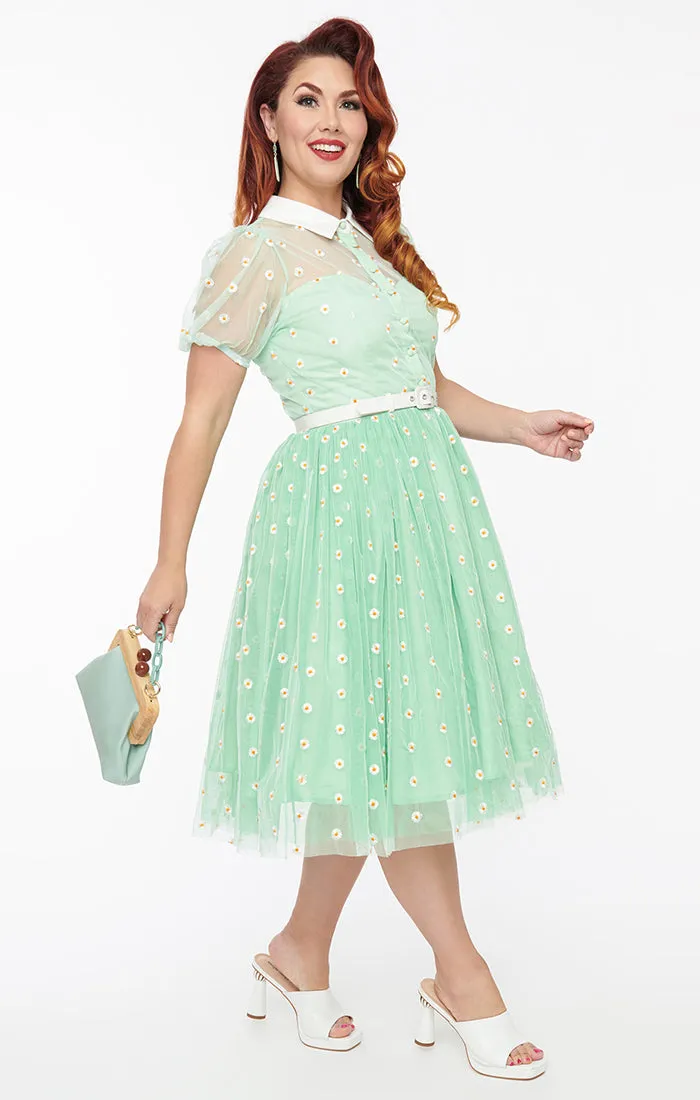 1950s Green and white Daisy Print Hollie Swing Dress