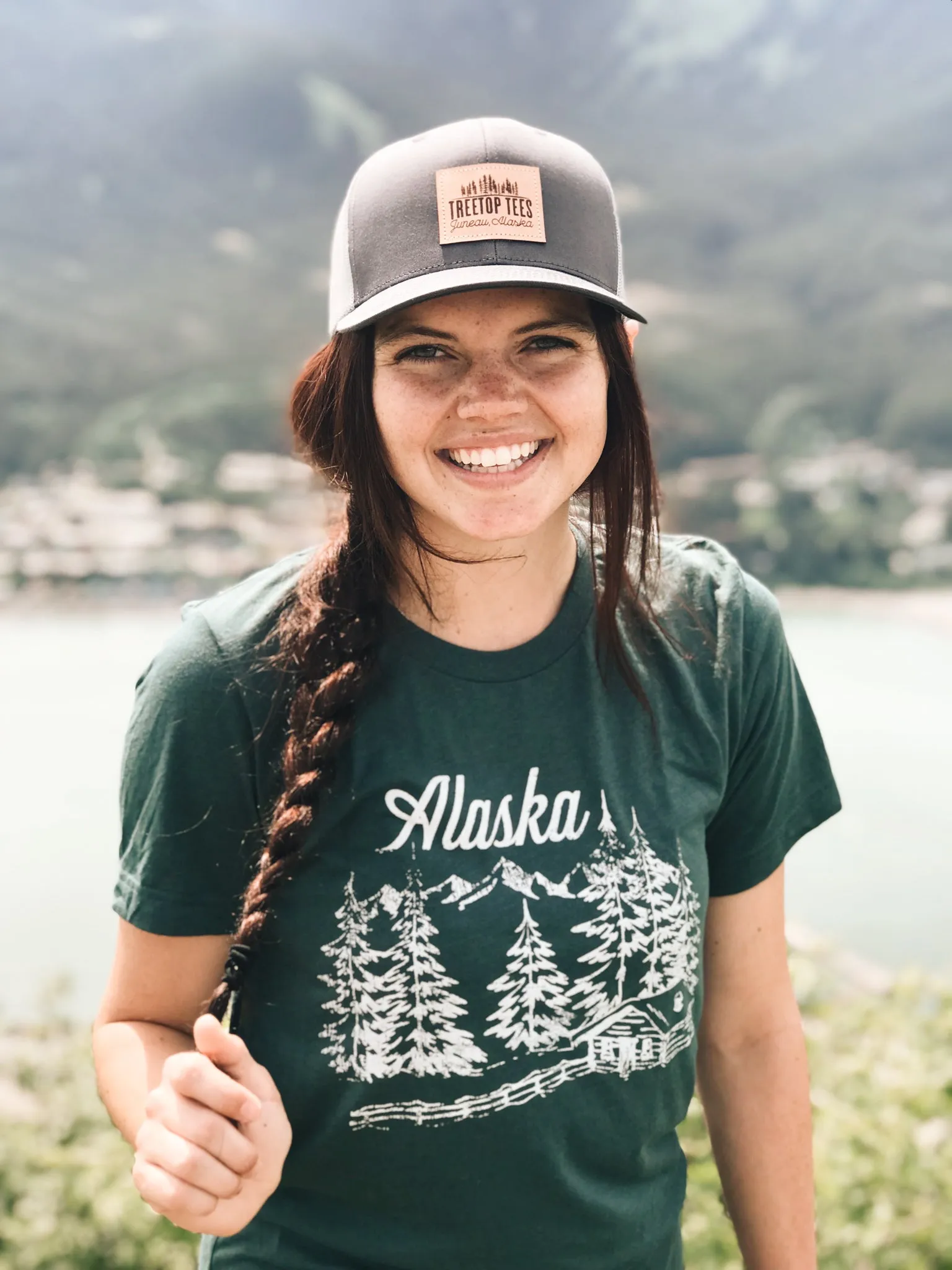 Alaska Log Cabin Tee - Unisex