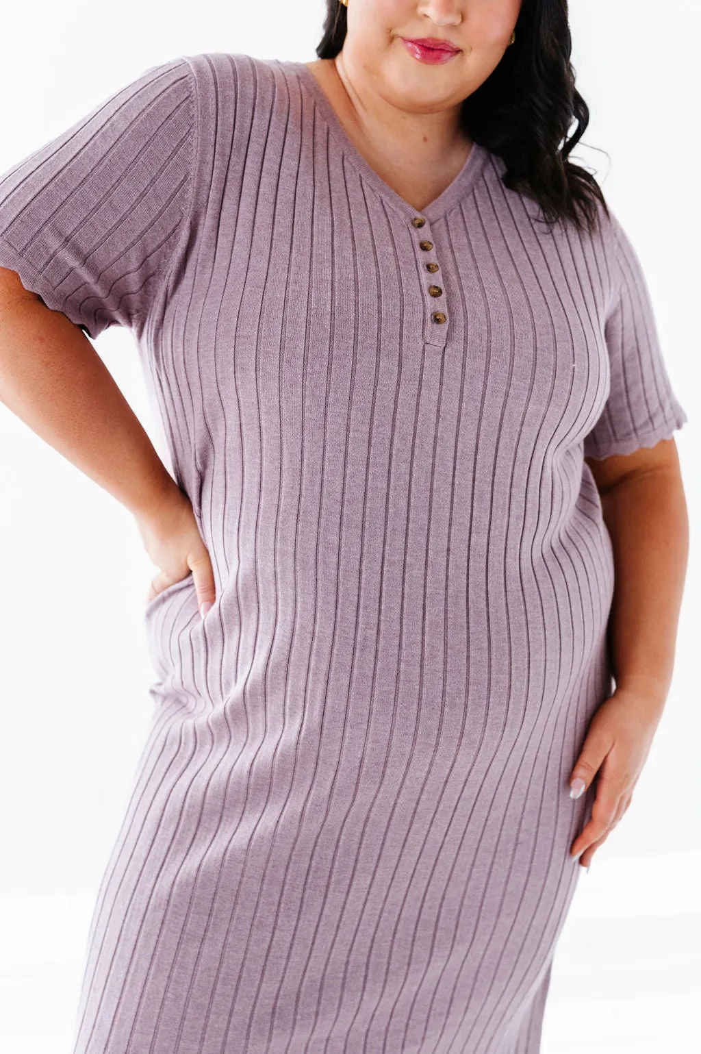 Harper Short Sleeve Dress in Lavender