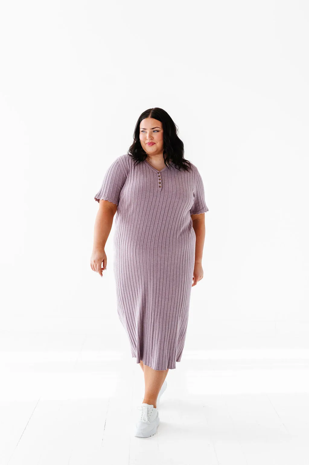 Harper Short Sleeve Dress in Lavender