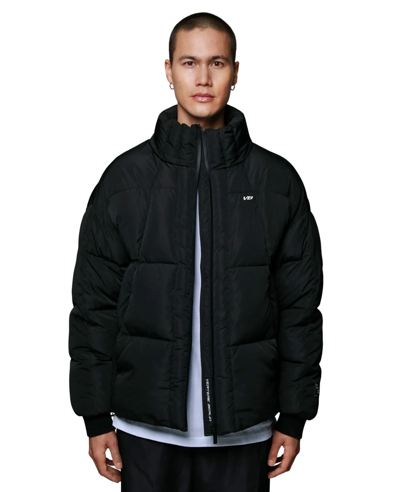 MOTION PUFFER JACKET - BLACK