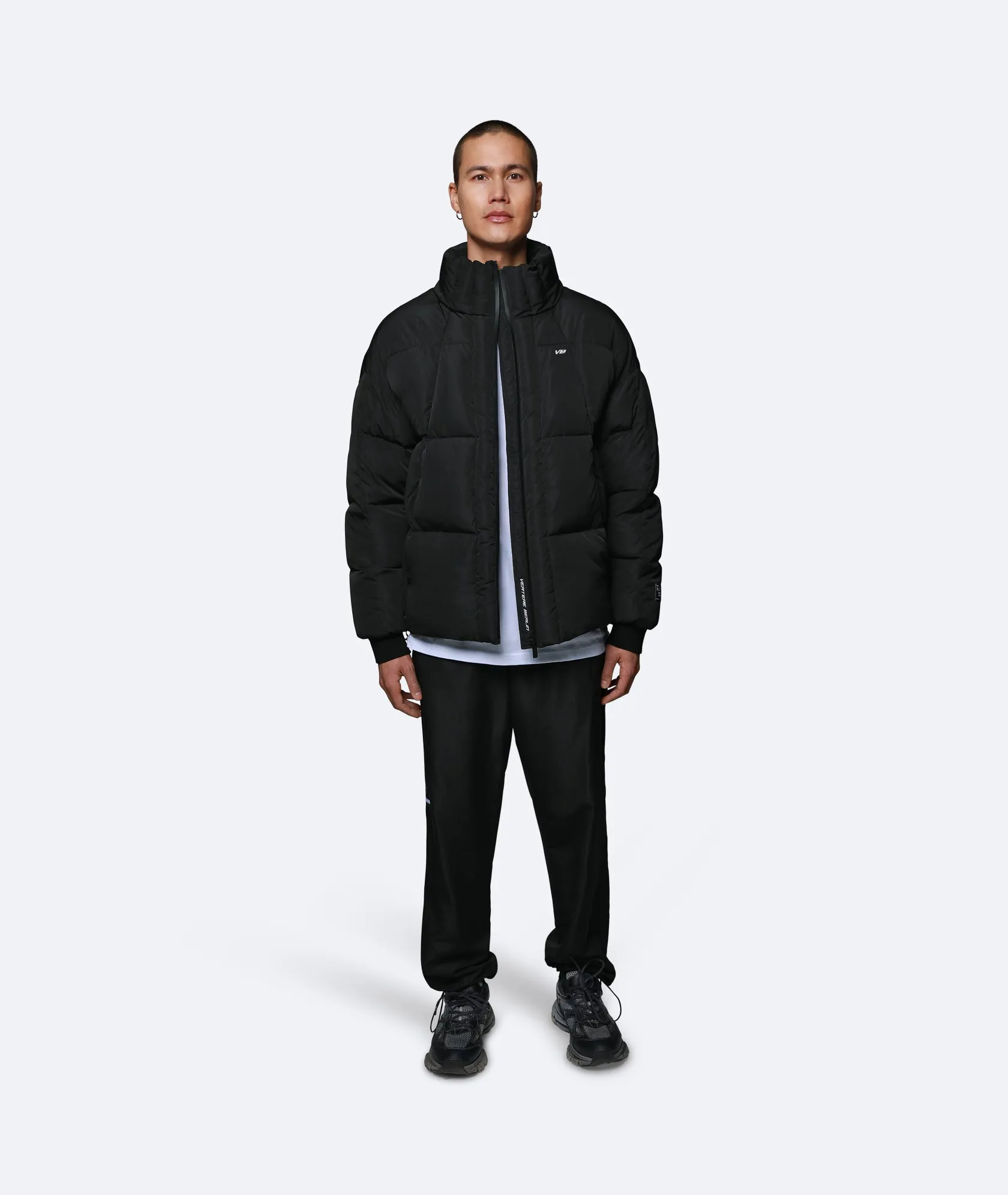 MOTION PUFFER JACKET - BLACK