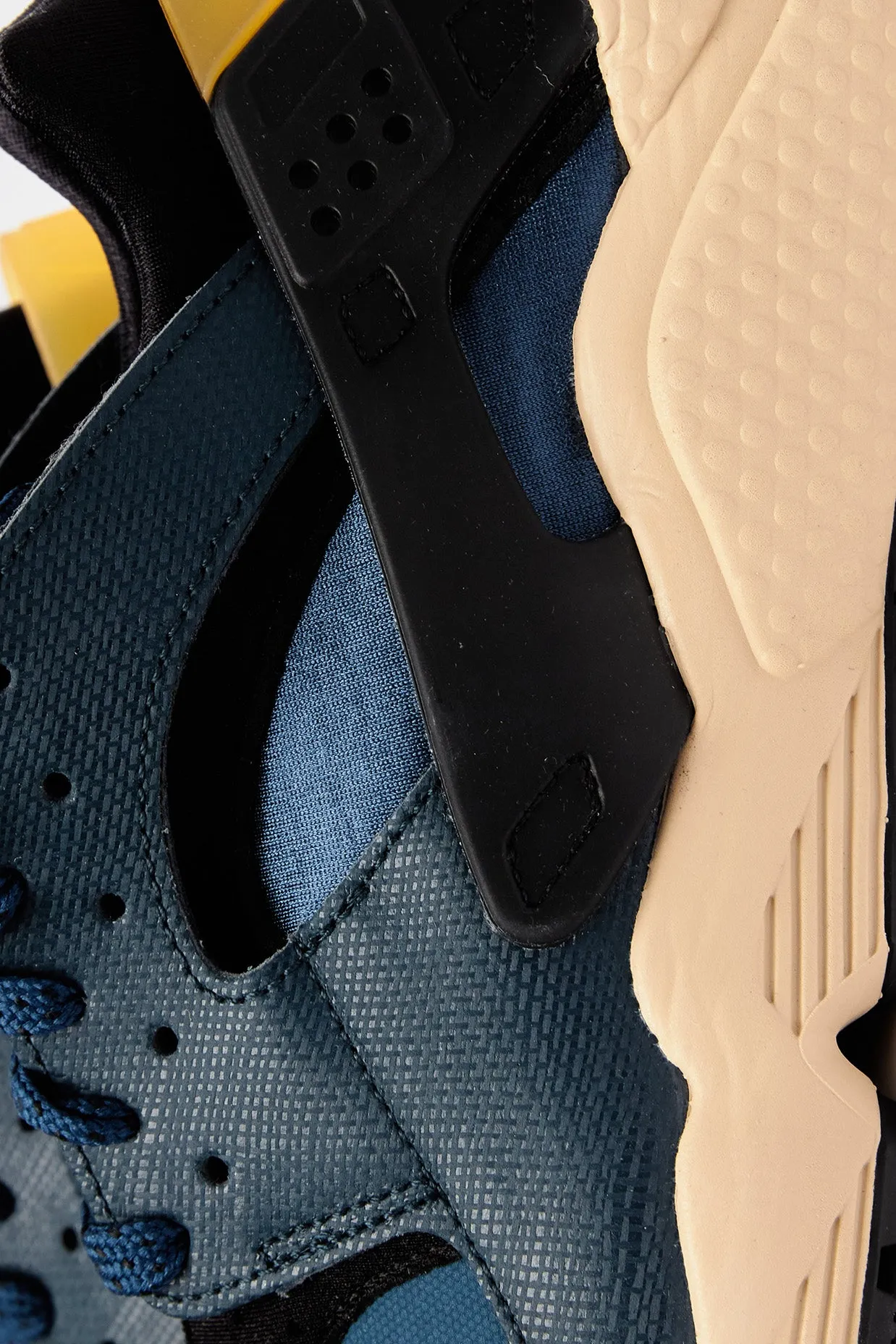 Nike Air Huarache Premium 'Amory Navy'