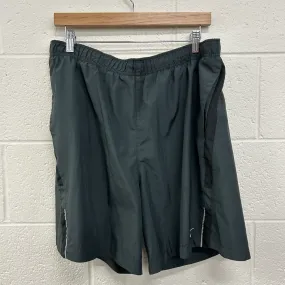 Nike Athletic Shorts Size Extra Large