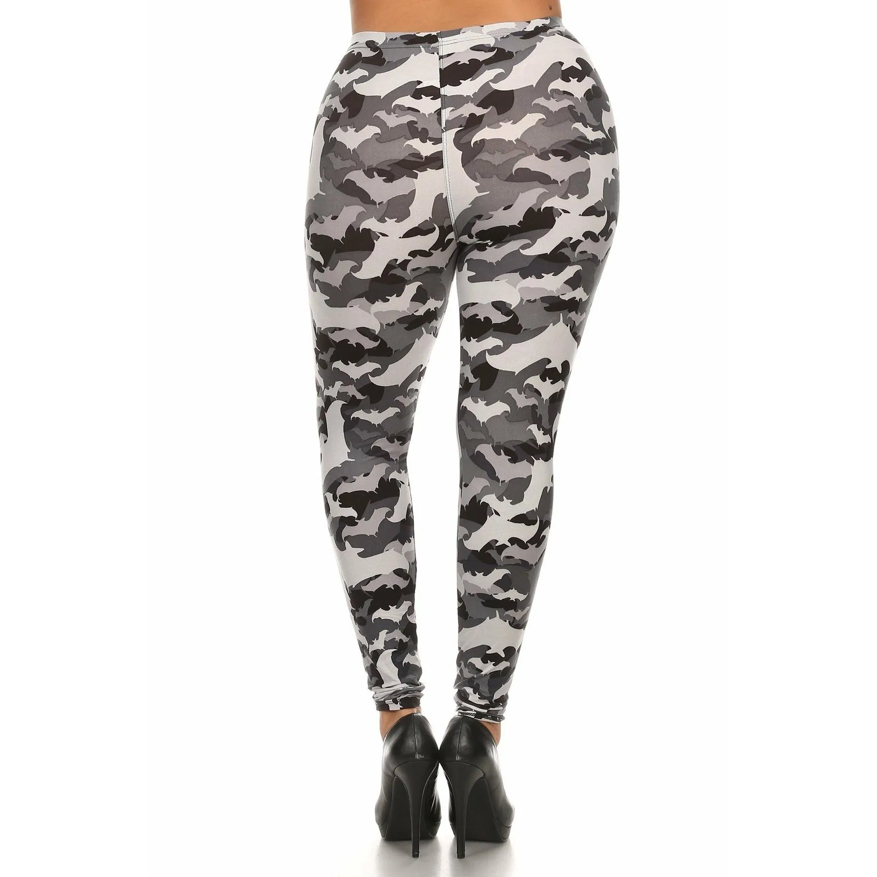 Plus size camo print full length leggings